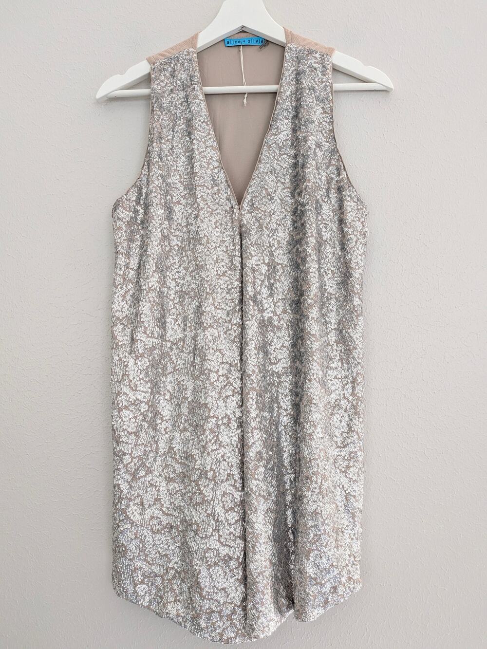 Alice + Olivia NWT Mikah Silver Sequin Flounce Front Tank Vest Size XS Top $395